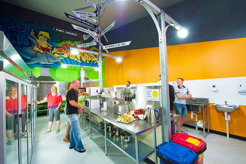 Port Lincoln YHA - Tourism Caloundra 4