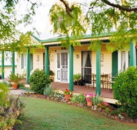 Birdhouse Cottage and Bed and Breakfast - Tourism Caloundra