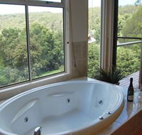 Ravensbourne Escape - Tourism Caloundra