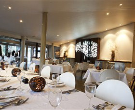 Cedar Creek Lodges At Thunderbird Park - Tourism Caloundra 1