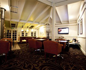 Cedar Creek Lodges At Thunderbird Park - Tourism Caloundra 2