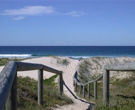 Castaway Cove Resort Noosa - Tourism Caloundra 3