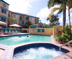 Paradise Isles - Tourism Caloundra 2