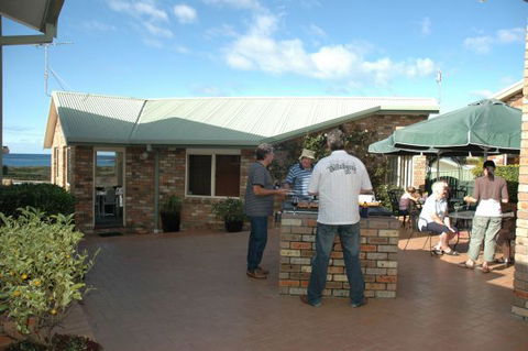 Captain's Quarters Bermagui - Tourism Caloundra 1