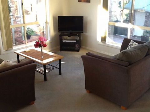 Captain's Quarters Bermagui - Tourism Caloundra 4