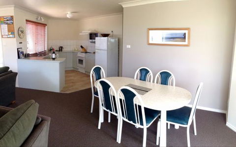 Captain's Quarters Bermagui - Tourism Caloundra 9