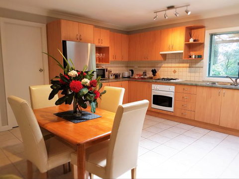 Huntington Cottage - Tourism Caloundra 3