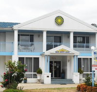 Blue and White Lodge - Tourism Caloundra
