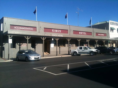 Kings On George Hotel - Tourism Caloundra 1