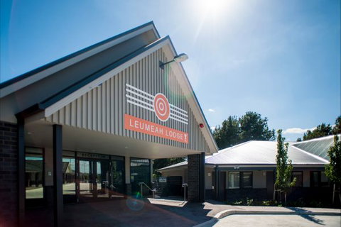 Leumeah Lodge - Tourism Caloundra 1