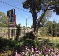 Forest Lodge Motor Inn and Restaurant - Tourism Caloundra