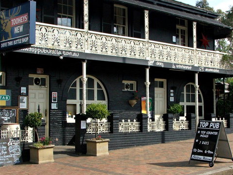 Top Pub - Tourism Caloundra 0