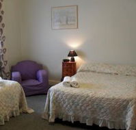 Aaron Cottage - Tourism Caloundra