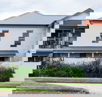 Stay Bathurst - Tourism Caloundra