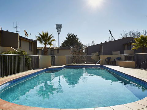 Manuka Park Apartments - Tourism Caloundra 2