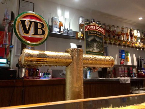 Top Pub - Tourism Caloundra 3