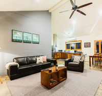 Alpine Edge Accommodation - Tourism Caloundra