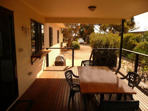 Manyana - Tourism Caloundra 3