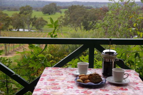 Naimanya Cottage - Tourism Caloundra 2