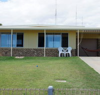 Family Tides - Tourism Caloundra