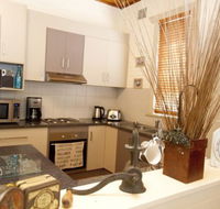 Anderl's Beach Cottage - Tourism Caloundra