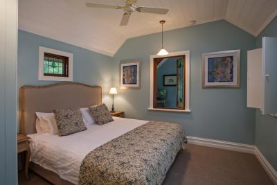 Oak Tree Lodge - Tourism Caloundra 11