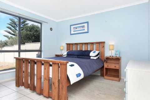 Ambergris - Tourism Caloundra 6