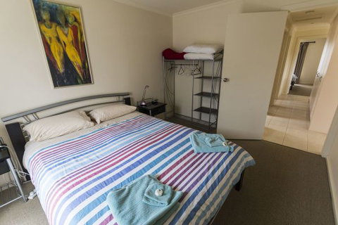 Island Dream Escape - Tourism Caloundra 3