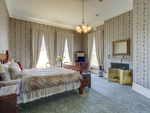 Highton Manor - Tourism Caloundra 6