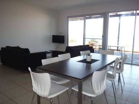 Number 99B - Tourism Caloundra 1