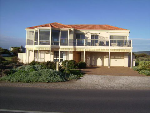 Century 21 SouthCoast: Hayman - Tourism Caloundra 0