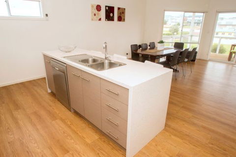 Ocean Sounds - Tourism Caloundra 2