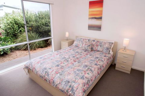 Ocean Sounds - Tourism Caloundra 6