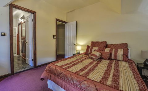 Gold Mine Guesthouse - Tourism Caloundra 2