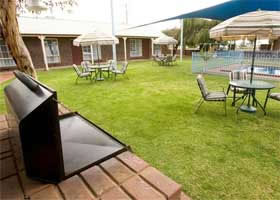 Carn Court Holiday Apartments - Tourism Caloundra 3