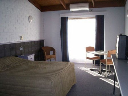 Bakery Park Motor Inn - Tourism Caloundra 3