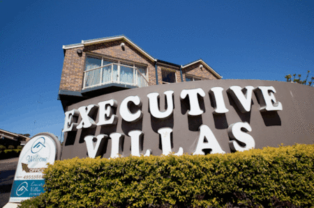 Jesmond Executive Villas - Tourism Caloundra