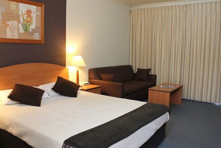 Peninsula Nelson Bay - Tourism Caloundra 0