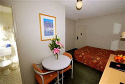 Metro Inn Edgecliff - Tourism Caloundra 1