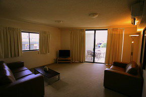 Tribeca Apartments - Tourism Caloundra 4