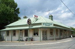 Blackwood Hotel - Tourism Caloundra 0