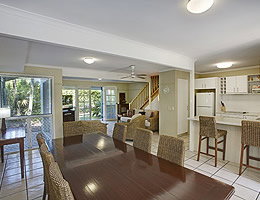 Coco Bay Resort - Tourism Caloundra 2