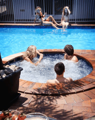 Sunshine Beach Resort - Tourism Caloundra 2