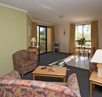 Kingston Court Serviced Apartments - Tourism Caloundra
