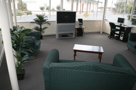 Blue Lake Motel - Tourism Caloundra 2