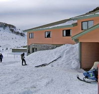 Matterhorn Lodge - Tourism Caloundra