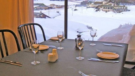 Matterhorn Lodge - Tourism Caloundra 2