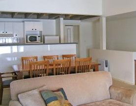 The Stables Resort - Tourism Caloundra 2