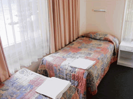 La Mancha Holiday Suites - Tourism Caloundra 3