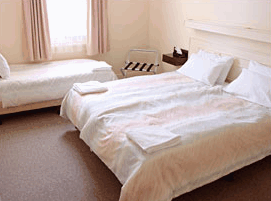 La Mancha Holiday Suites - Tourism Caloundra 4